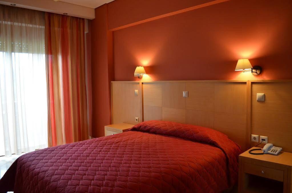 Evia Hotel & Suites Marmari  Extérieur photo