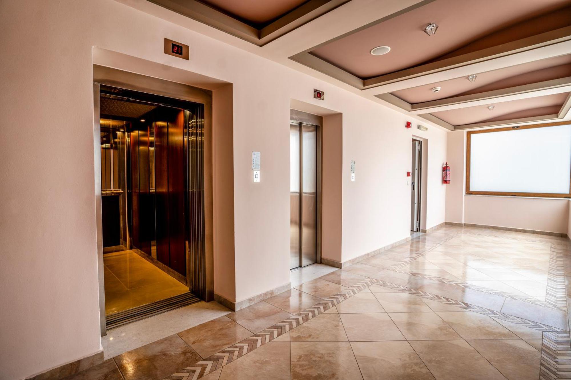 Evia Hotel & Suites Marmari  Extérieur photo