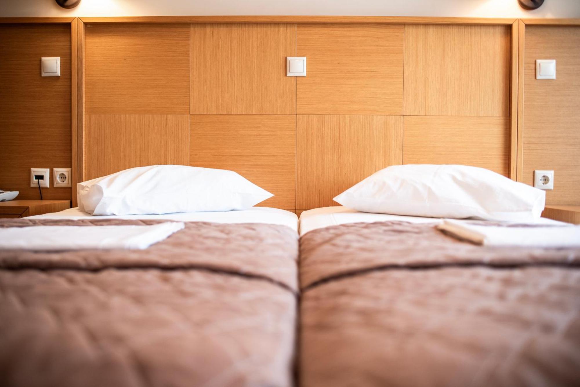 Evia Hotel & Suites Marmari  Extérieur photo