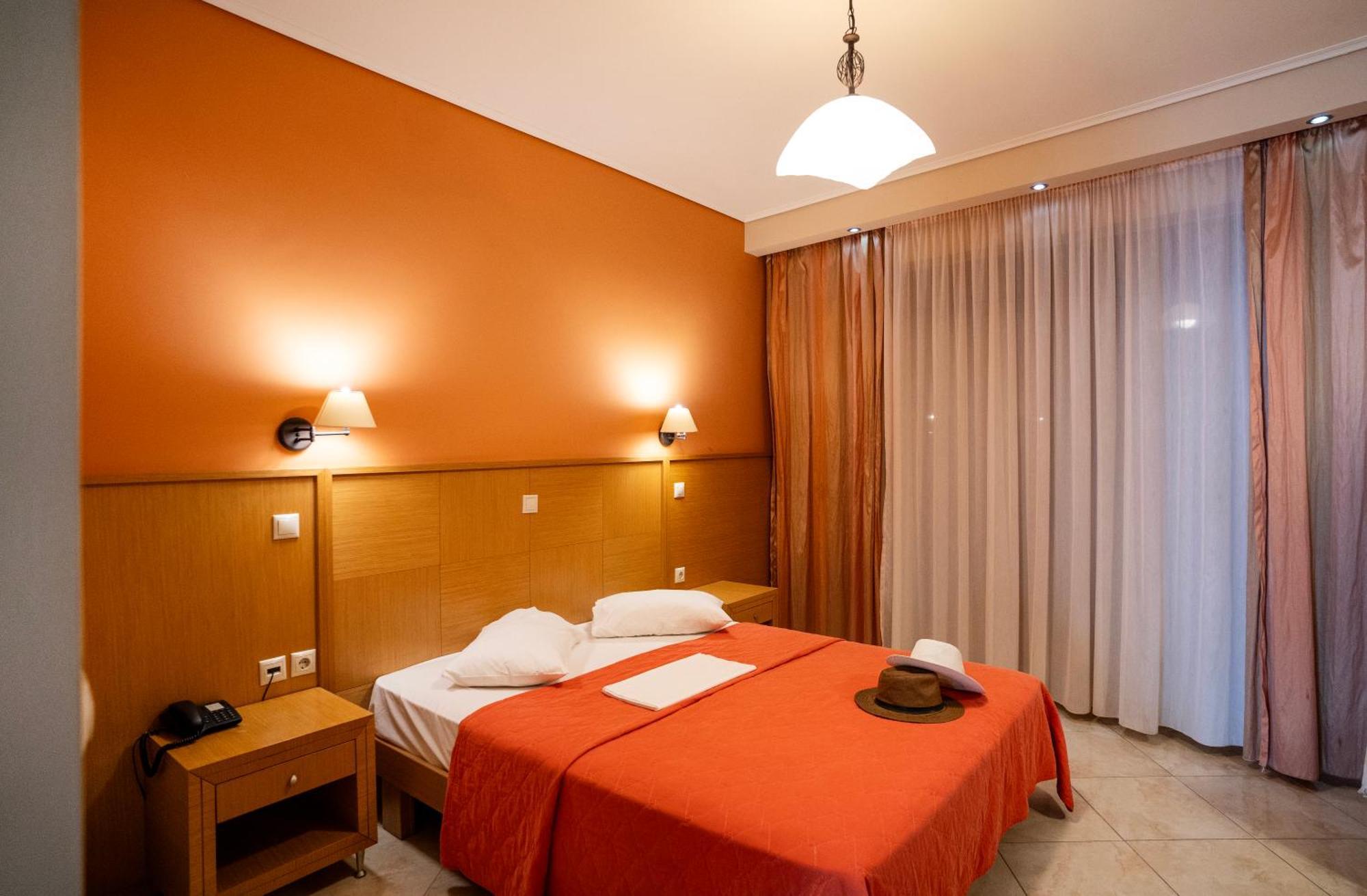 Evia Hotel & Suites Marmari  Extérieur photo